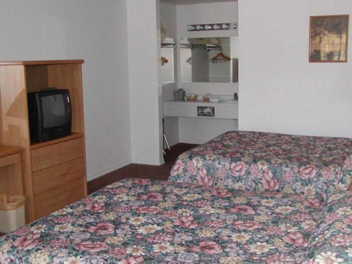 Dude & Roundup Motel West Yellowstone Kamer foto
