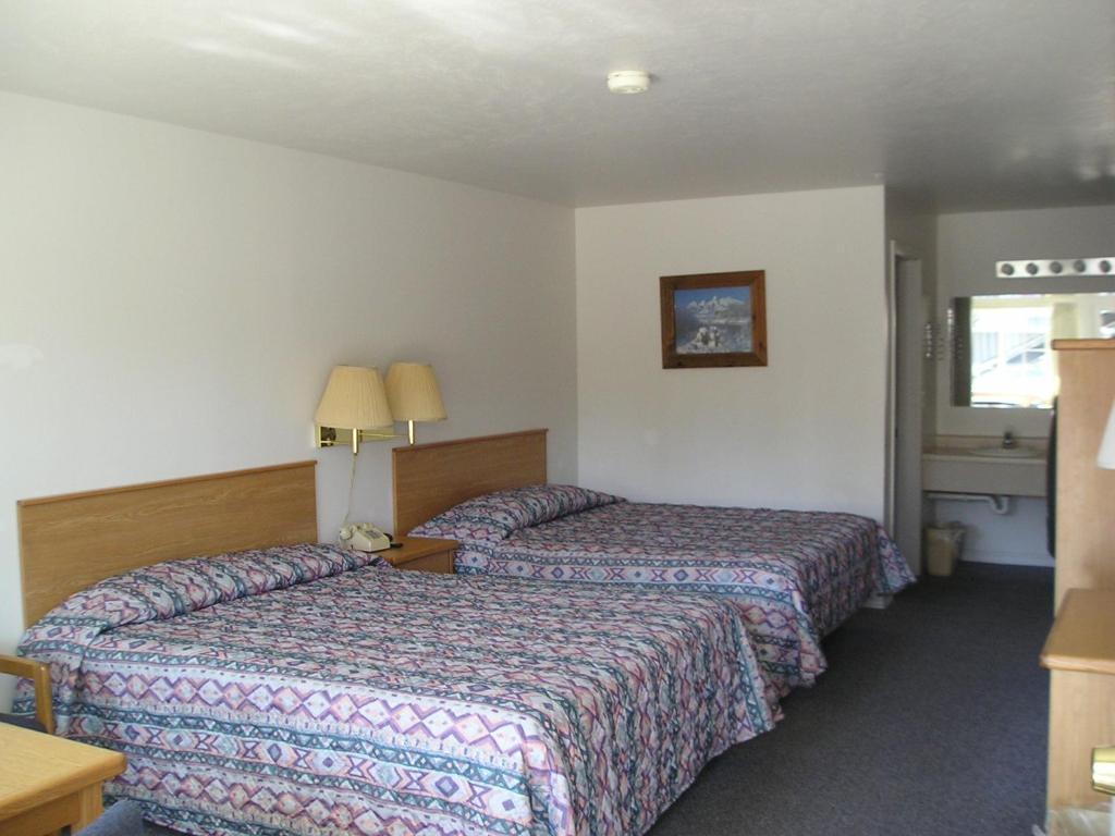 Dude & Roundup Motel West Yellowstone Kamer foto