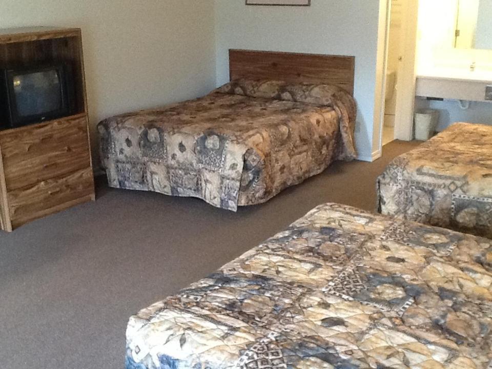 Dude & Roundup Motel West Yellowstone Kamer foto