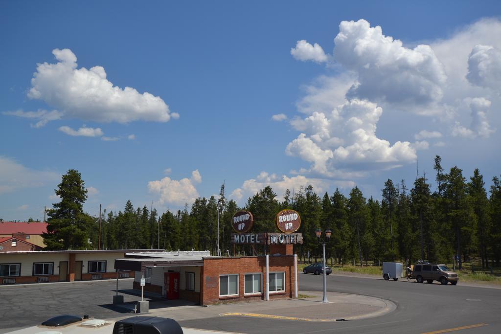 Dude & Roundup Motel West Yellowstone Buitenkant foto